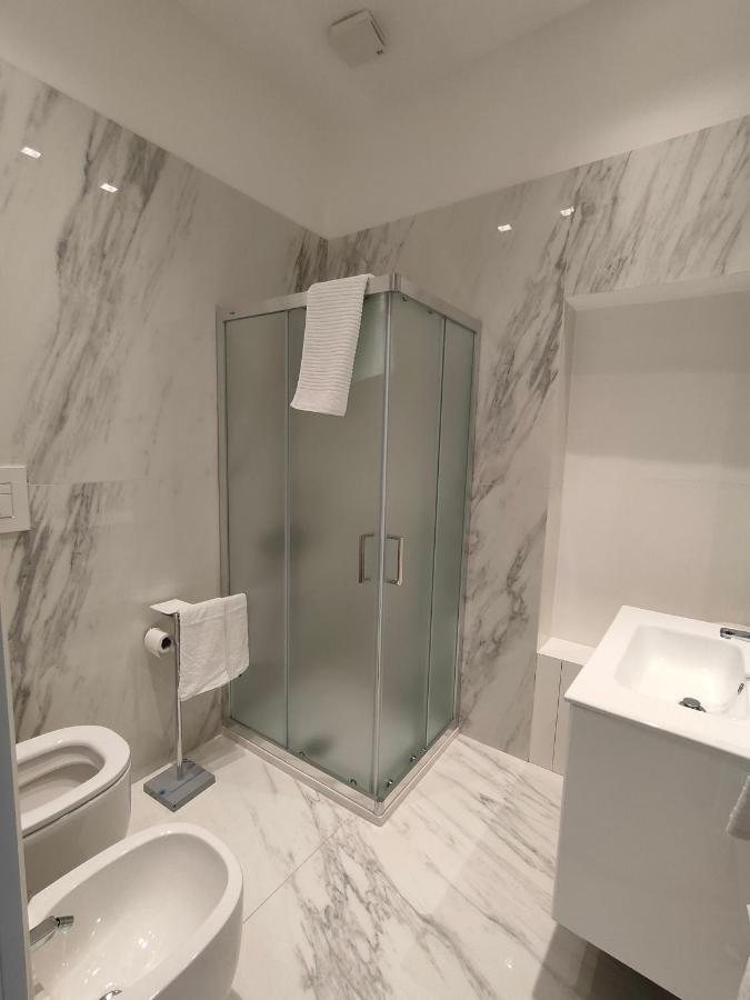 Finestre In Piazza Apartment Катания Екстериор снимка
